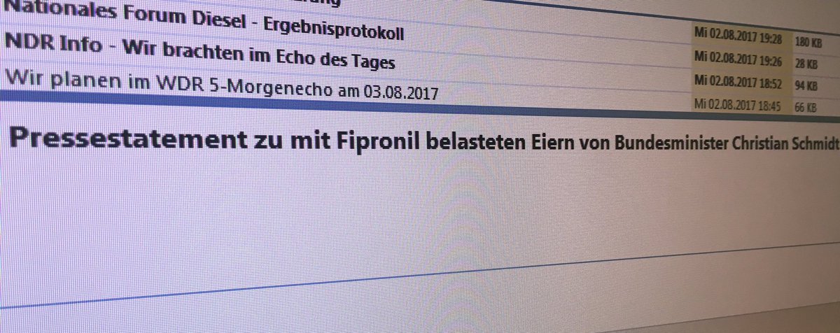 JuBarth78's tweet photo. Ach herrje! Die #Eier des Landwirtschaftsministers hat's auch erwischt... #Fipronil https://t.co/SVKnCvWshj