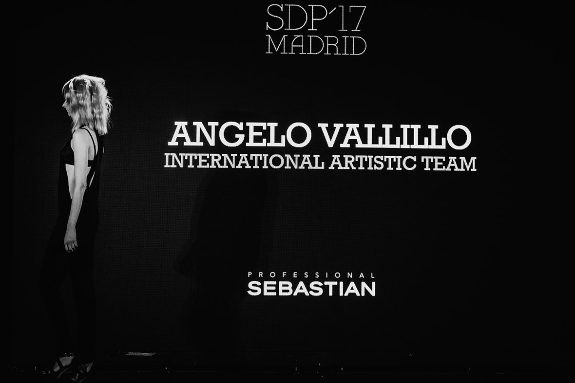 SebastianProEs's tweet photo. Estos son los looks "Twisted" de @Angelo Vallillo en el #SebastianSDP17. ¿Eres capaz de decidirte por uno? https://t.co/8Qr7vmG6VF
