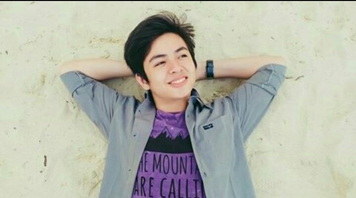anggaaldi05's tweet photo. Mikirin kamu @syifaasavrr_ wkkwk https://t.co/xysE9Q9Tfh