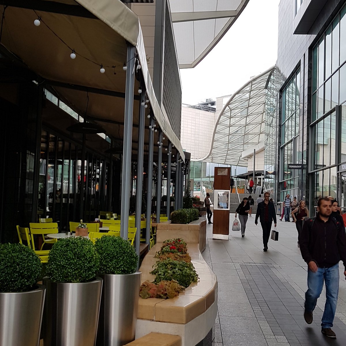 RidhuanJ's tweet photo. @westfieldlondon https://t.co/0TGlkLNimX