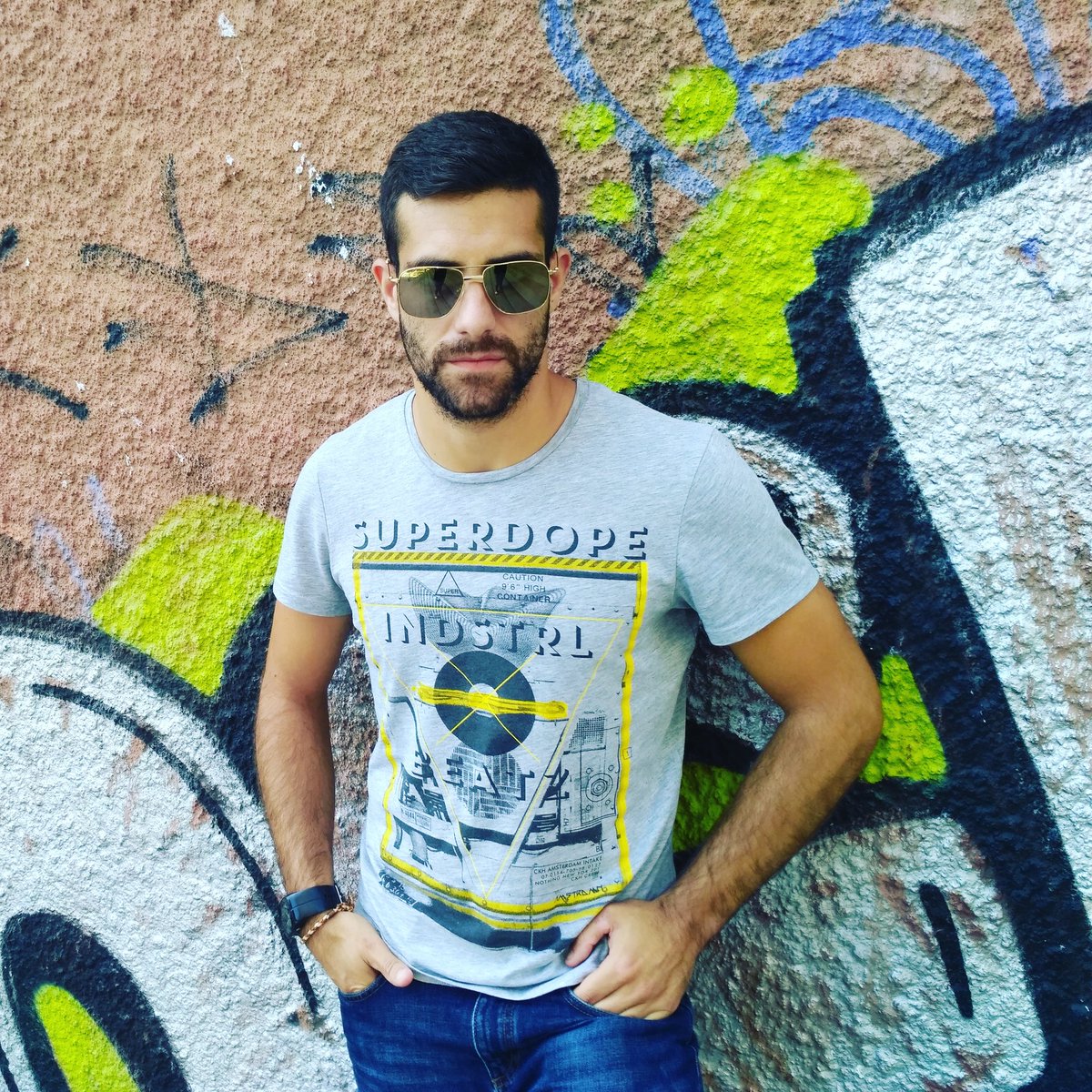 Federopticos7's tweet photo. #summertime con @hallyandson!!
#Sunglasses #modaoptica #modagafas #eyewear #fashionstyle #corunain #Galicia https://t.co/rjFmvdvzMf