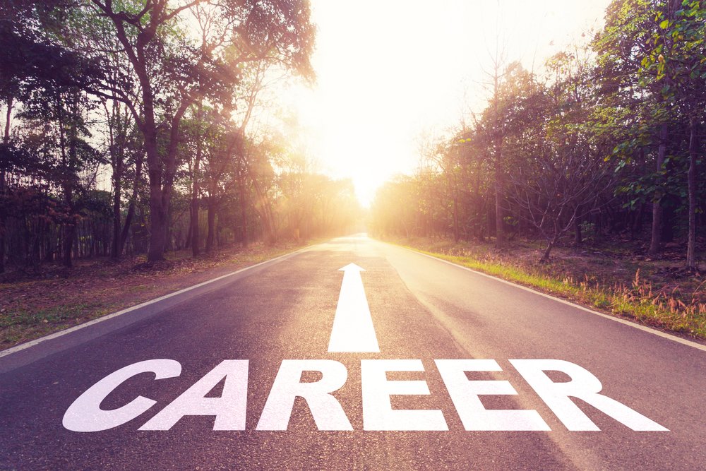 _IdealRecruit_'s tweet photo. "There’s an estimated shortfall of 30,000 trained #drivers in the UK’s #haulage industry." https://t.co/hqCTyRCcwU #Recruitment https://t.co/Q04SB5ahXi