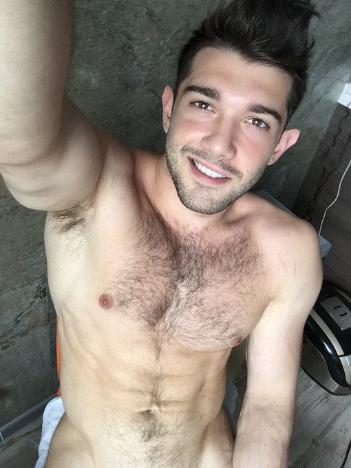 Have u been there? #instagram #livestream @LucasEnt @QueerMeNow #lucasentertainment #lucasmen #queermenow