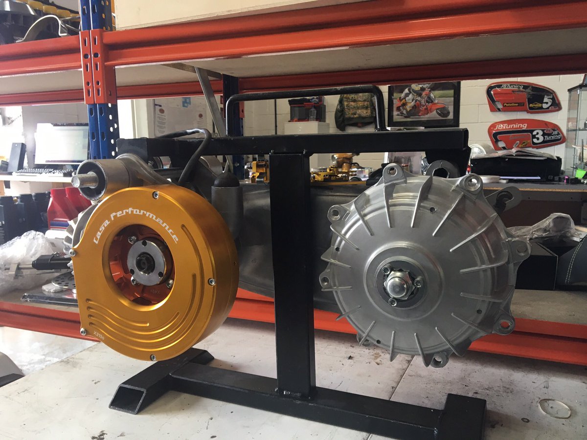 PerformanceCasa's tweet photo. Casa Performance Casa Cooler. My god they are a thing of beauty @PerformanceCasa @JBTuningScoot https://t.co/9CPO24k6Lr