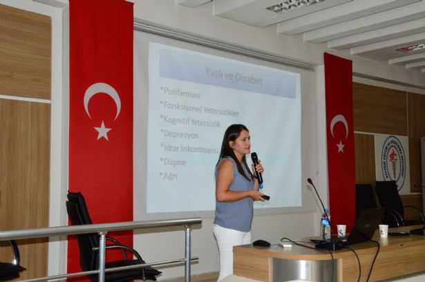 KayseriHSM's tweet photo. AİLE HEKİMLİĞİ 2017 YILI HİZMET İÇİ EĞİTİM PROGAMI
https://t.co/XhP8thXljj https://t.co/wAOIXPFkcF