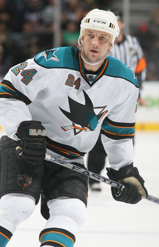 Happy 45th Birthday to alumni defenseman and 1991 second round draftee (no. 30 overall) Sandis Ozolinsh. 