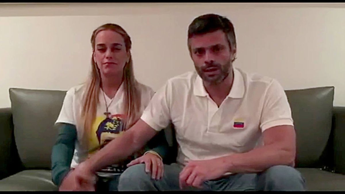 ElNacionalWeb's tweet photo. Lilian Tintori: Leopoldo López lleva 58 horas incomunicado https://t.co/fK68qjmTNA  https://t.co/PV7uYiGrHt