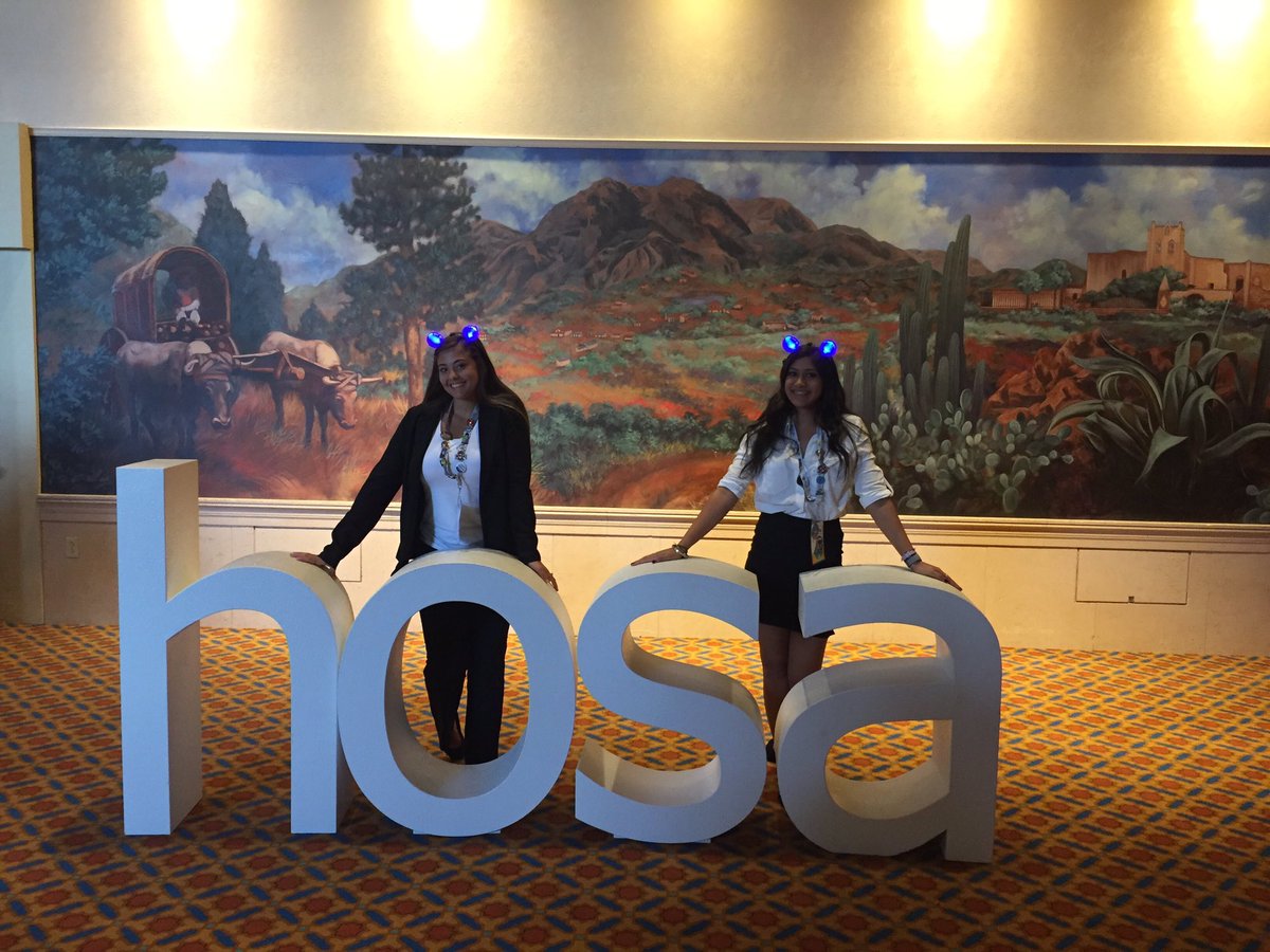 abby_sweitzer's tweet photo. International HOSA competition + Disney w/ my best friend... life could not get any better ❤️❤️ https://t.co/oyKXOMQmCR