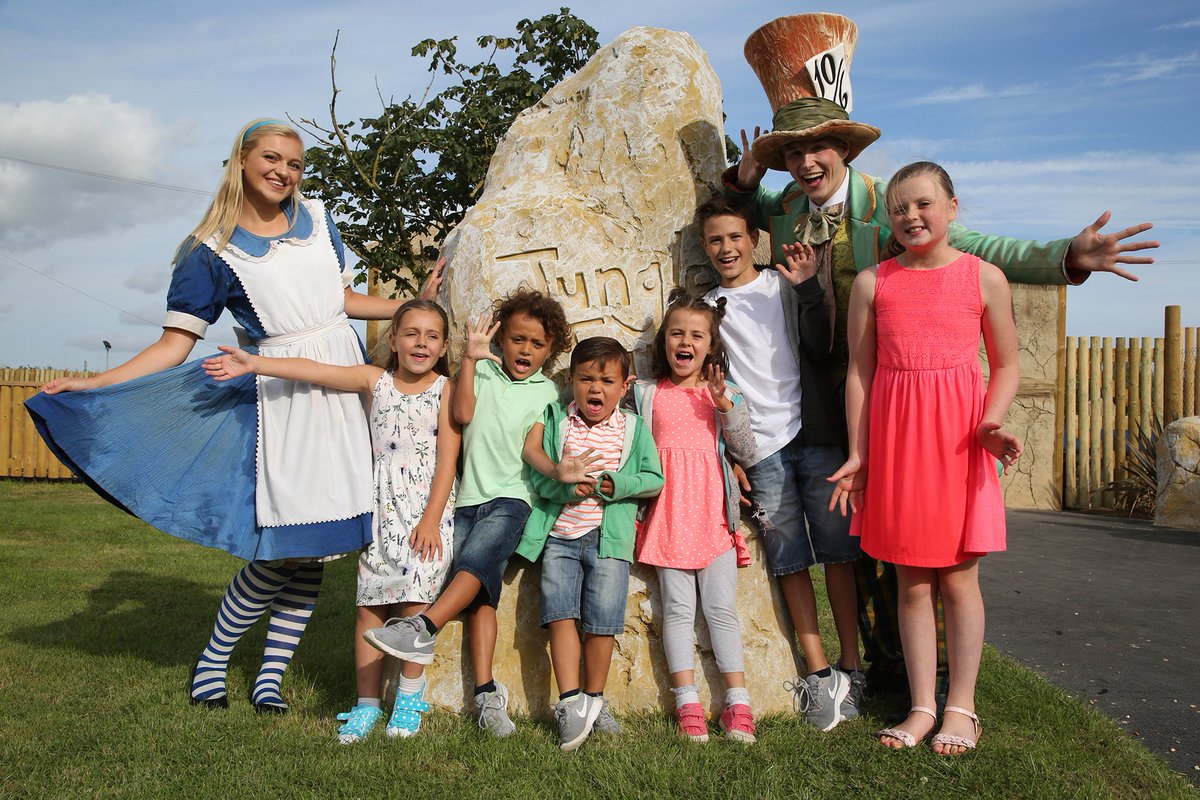 R2goBournemouth's tweet photo. 4 days left to enter the @wonderlandparks &amp; @regentcentre competitions to win tickets you can use this holiday!!!! https://t.co/jBffNGIVyt https://t.co/DBW0yztWCW