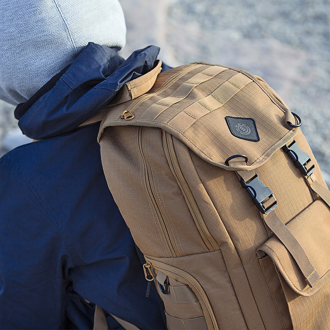 elementedeneu's tweet photo. The Cypress backpack could be your traveling partner with its multi pocket construction, its laptop sleeve &amp; its big volume (26L) https://t.co/5tc33cjfJo