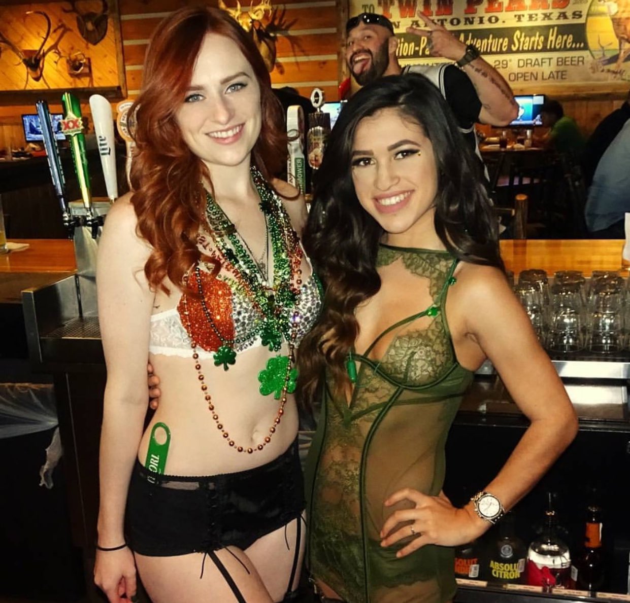 Twin Peaks Westover on X: 💚💚Throwback to St. Patrick's Day!💚💚  #stpattysday #green #lingerie #twinpeaks #twinpeakswestover #bartenders  #texasgirls #throwbackthursday  / X