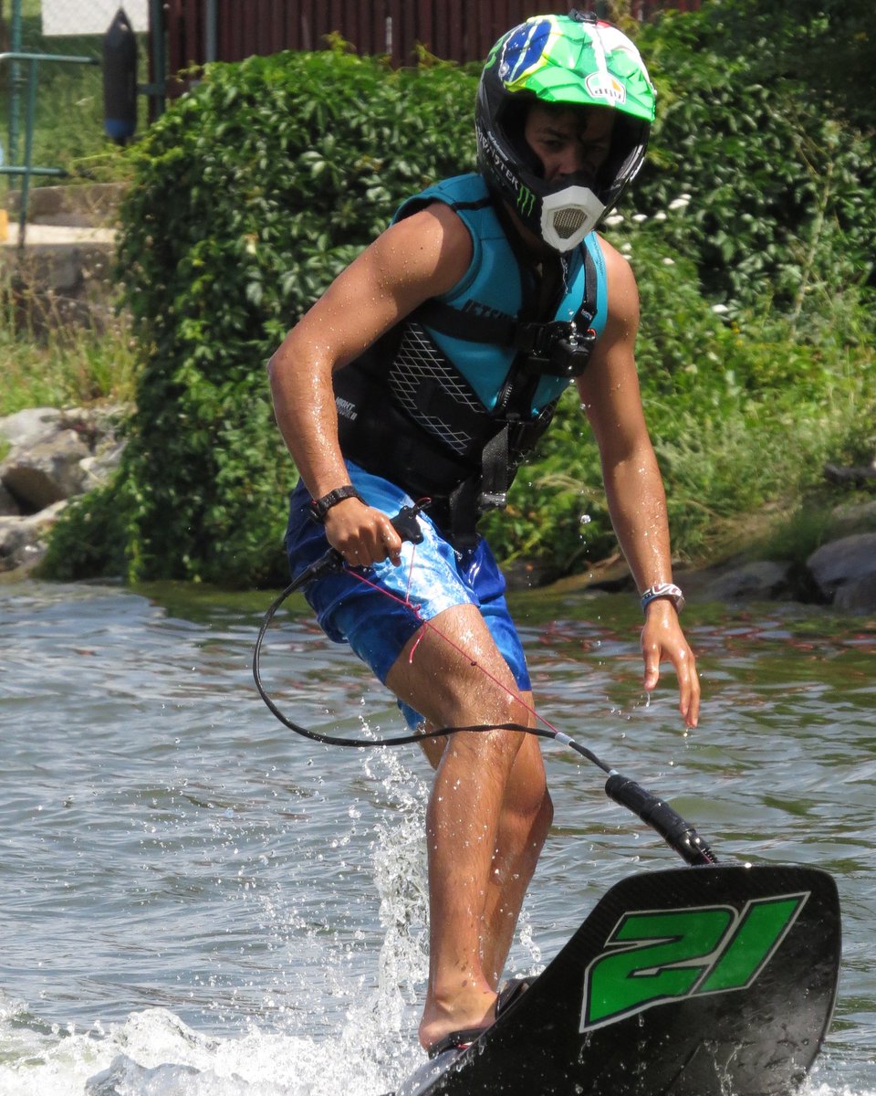 sandra_p46's tweet photo. #PreEvent #JetSurf #MotoGP #CzechGP #summer #fun https://t.co/J5clVAAblm