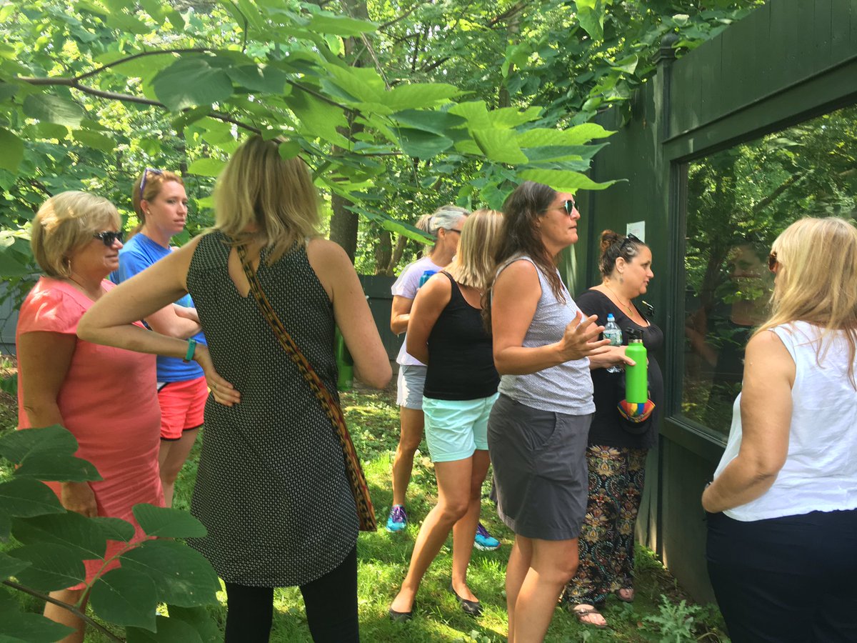 BSDVTCurriculum's tweet photo. Great field trip to Champlain College Apiary with BSD Science Camp. #BSDPD #waggledance @BTVSchools https://t.co/M6m5AA5k85