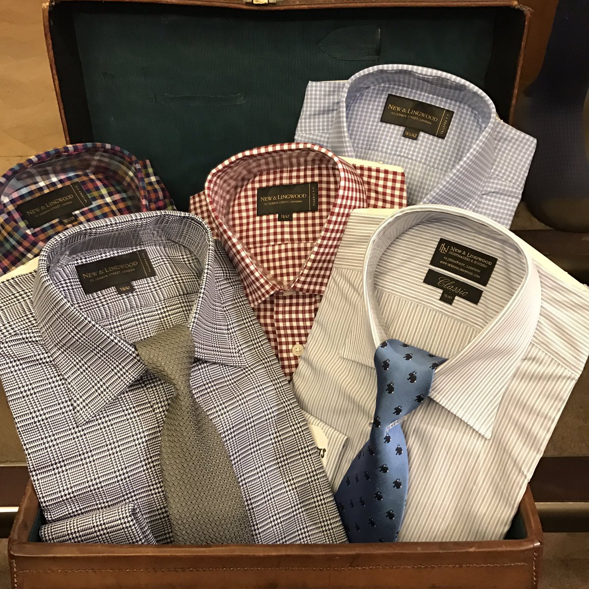 newlingwood1865's tweet photo. Want extra 10% off sale items? Join our mailing list #newandlingwood #sale #extrasale #mailinglist #menswearsale #menswear https://t.co/ILT7GtCdyL