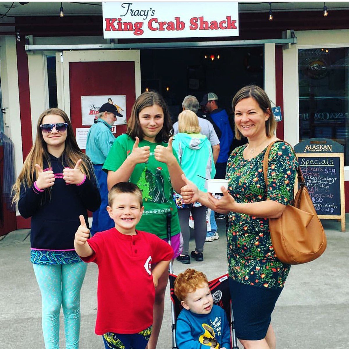 TracysCrab's tweet photo. #scencesfromtheshack #wheretoeatinjuneau https://t.co/ohFlDjJbUy