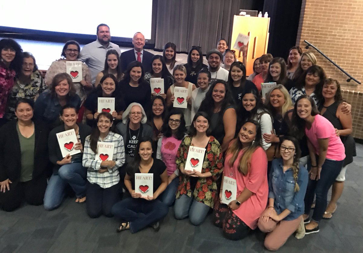 PrincipalRA's tweet photo. Got HEART! @CentralCFB does! Thank you @tkanold for writing and sharing this work with us! #CentralSummerFun #CFBlearn https://t.co/hNlu8zlYtD