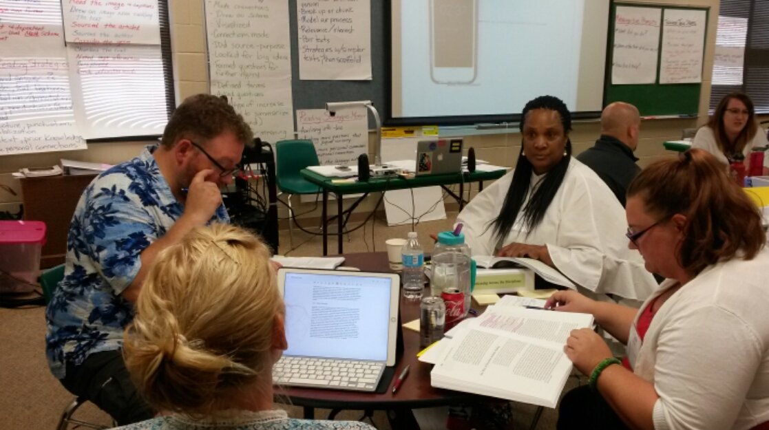 dfable317's tweet photo. Michigan teachers are rocking this @ReadApprentice literacy work for their students! #RAAD #superstars #AnnArbor https://t.co/c8Gwseh3pq