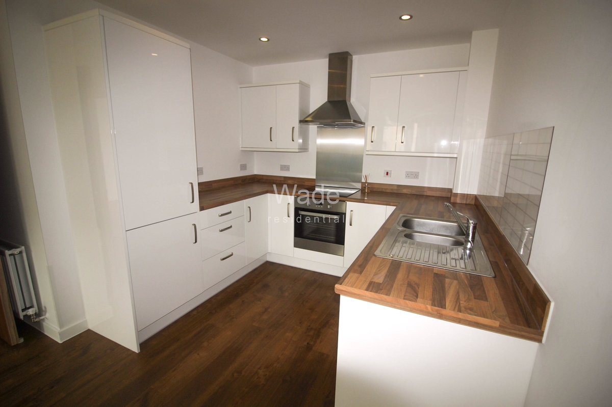 waderesidential's tweet photo. 1 bed flat in Barking riverside development available now. Contact for further details. #lettingagent #Barking #barkingriverside #property https://t.co/MIgOKYMify