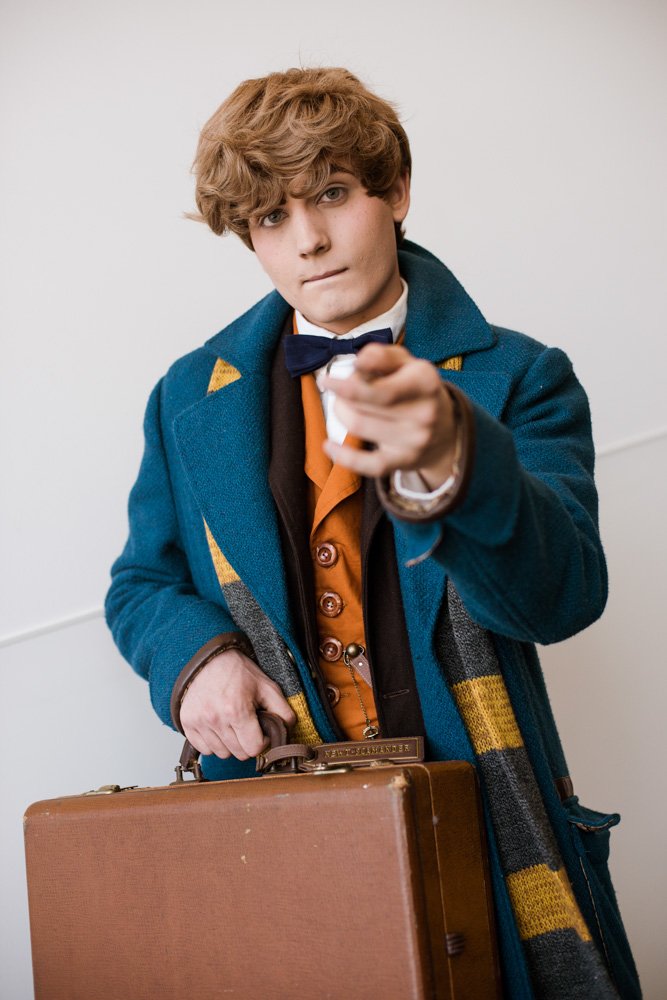 _casterclass's tweet photo. Some #Fanime2017 cosplays π
#FantasticBeasts #slenderman #cosplay https://t.co/OMwVnbg66H