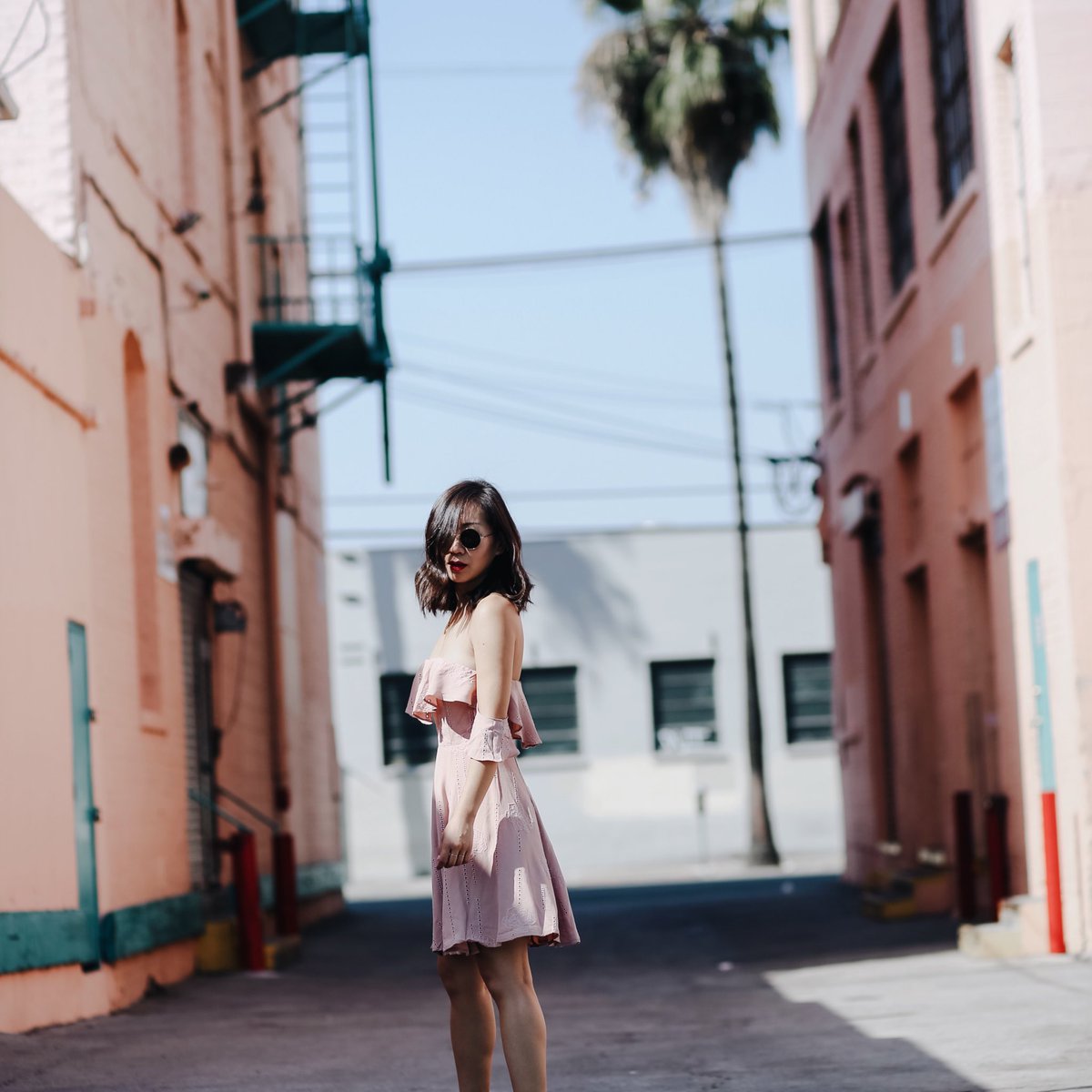 kangthropologie's tweet photo. 🌸🌴😎 @lulusdotcom #lovelulus #astrthelabel #kangthro https://t.co/xNDCtalr7E