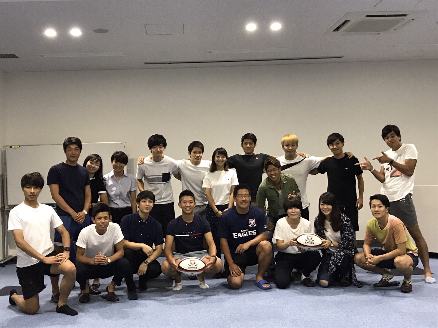 暢子ゼミ 8月2日 キャノンスポーツパーク施設見学へ チームをまとめる井上さんのお話は 日本と海外との違い チームを作る上で大切なことなど 大変興味深いお話でした ラグビーボールを使用したゲームも経験させていただき 18日の試合が待ち遠しい