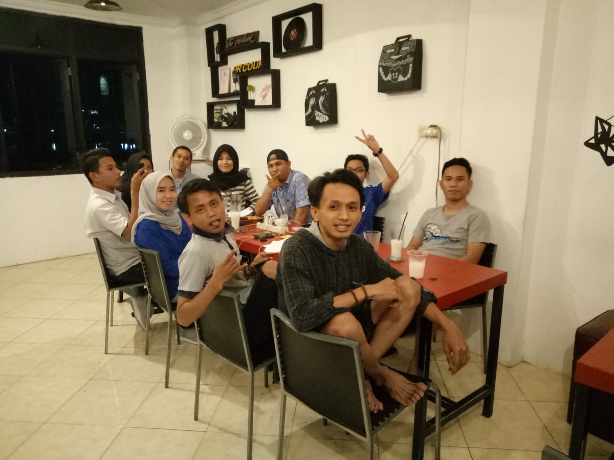 CISCmaros's tweet image. Kopdar + Open Membership CISC 2017-2018 👏👏👏

#ThisIsCISC #ChelseaIndo #CISCSINDOTim #CISCMaros