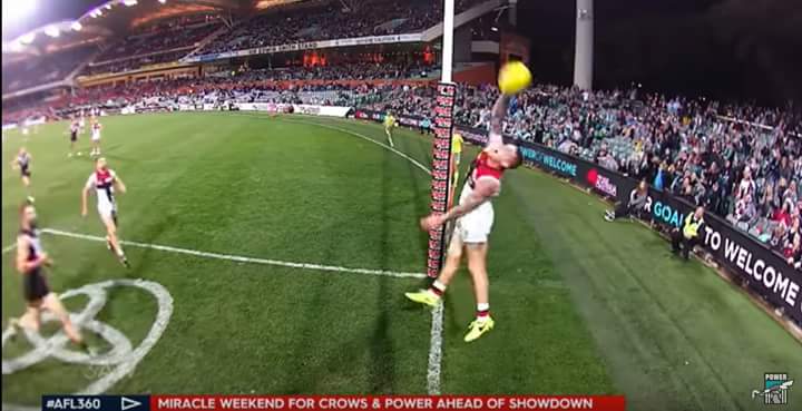 TeeWhy8one's tweet photo. @notthefakeSVP here is your goal line camera from our @AFL game last week. #Goal #AmericansInAustraliaLoveOurGame #Get Some #WhoNeedsPadding https://t.co/t5aMvZccRf