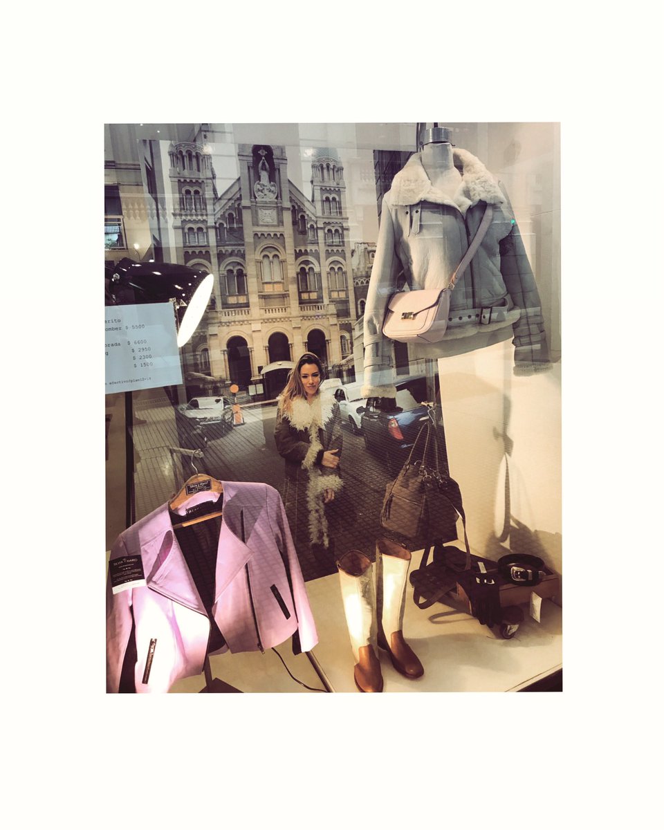 weareblackmill's tweet photo. NOW OPEN 
Minibomber Blanco nieve + Pam rosa y negro + cartera A y carterita rosa 
 vení a ver las camperas bomba que tenemos! https://t.co/Q71NxC0qK3