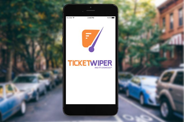 Gothamist's tweet image. Fight NYC parking tickets right from your phone with @TicketWiper. [sponsor] gothamist.com/2017/08/03/how…