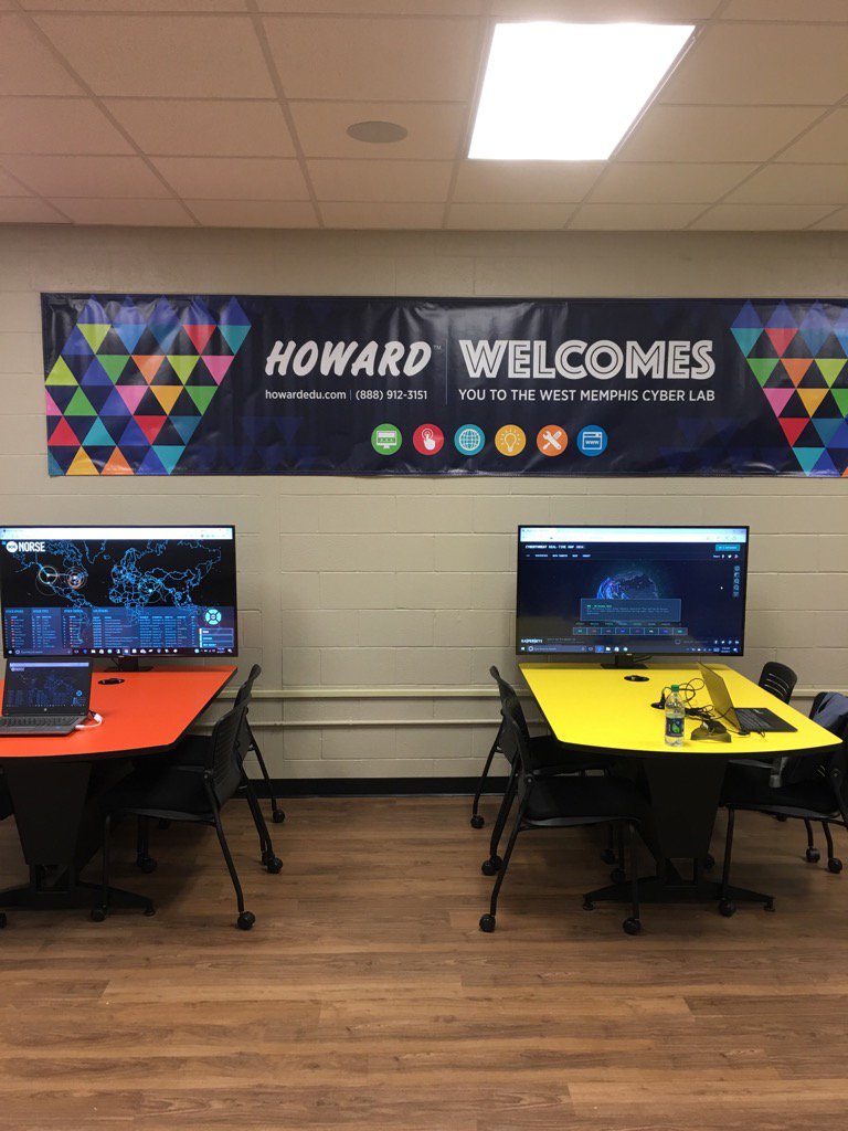 ShaneKnight007's tweet image. Another great day of doing more for the students of Arkansas #cyberlab #hackerhigh @JohnnyKey_AR @HowardEducation