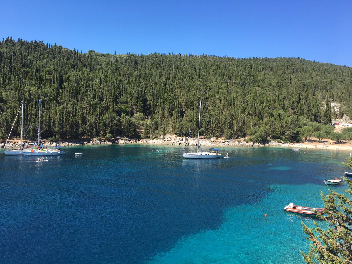 AustinSmith5's tweet photo. Pic of the day, Foki Beach near the town of Fiskardo. 
#Fiskardo #Greece #FokiBeach https://t.co/MSQakoYjzZ
