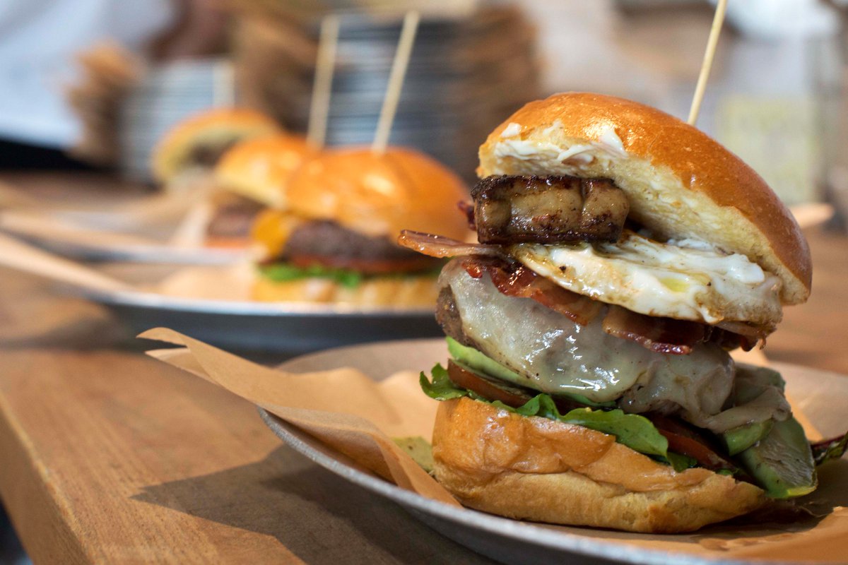 Burgerists's tweet photo. Ate ALL the #delicious #Chianina #Burgers @ #WorkingClassKitchen in #LongBeach incl the #FoieGras one!  https://t.co/zoppl0E8mc #foodporn https://t.co/fCiwv85va5