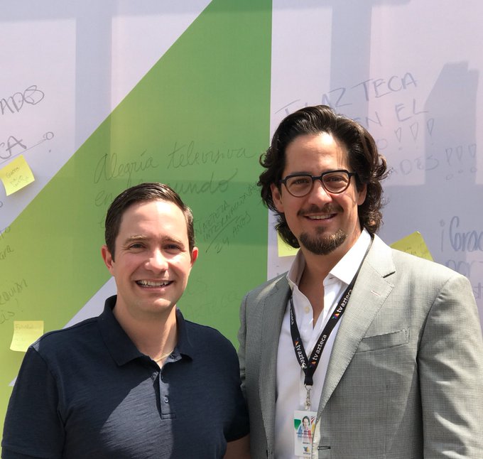 "Consigue un trabajo que te encante, y nunca m&aacute;s tendr&aacute;s que trabajar". Gracias a @RicardoBSalinas y<a href="/tag/24a%C3%B1osazteca"class="tags"><span>#24a&ntilde;osazteca</span></a>