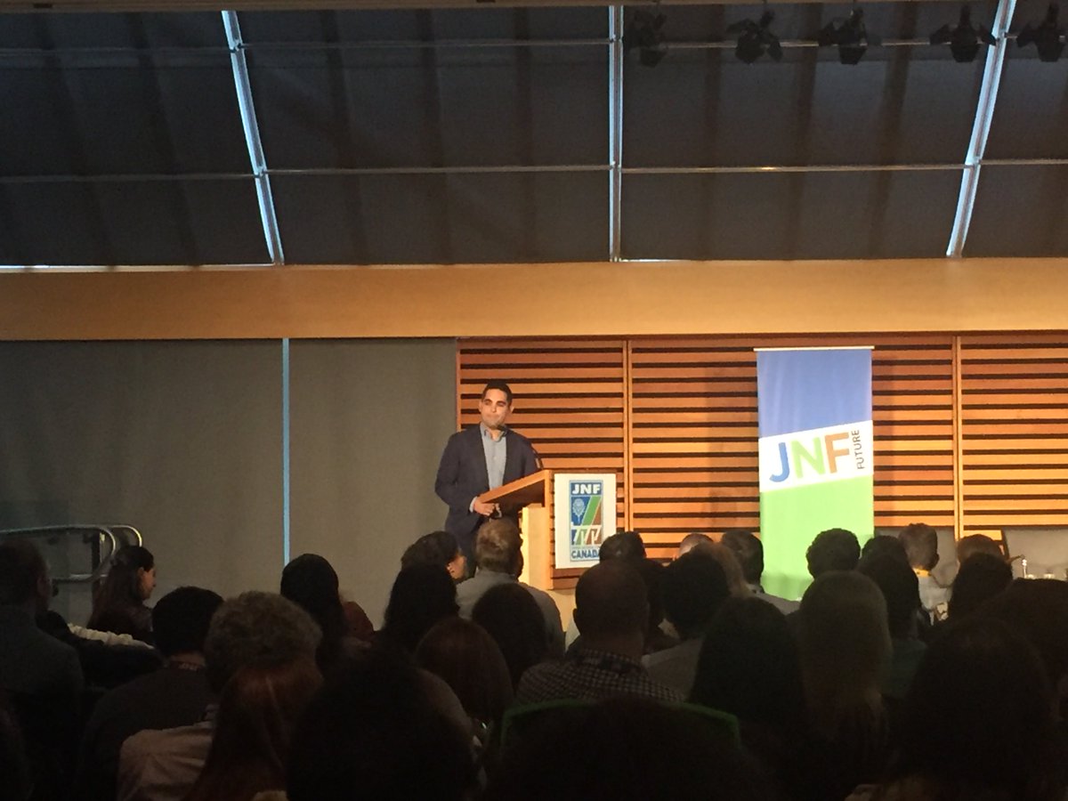BiomedicalZone's tweet photo. #ThrowbackThursday to resident company @RetiSpec CEO & Founder @Eliavshaked giving an inspiring speech at #techshuk https://t.co/6byd32dUGZ