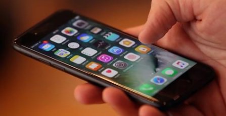 You're making a big mistake if you're charging your phone overnight while you sleep bit.ly/2u4VnJ1 https://t.co/uc53f16WWu