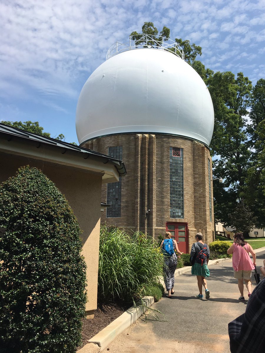 Javier_Montiel1's tweet photo. At the Carnegie Institution of Washington Geophysical Laboratory @SmithsonianScie #sseats17 https://t.co/GABDrK38Iv
