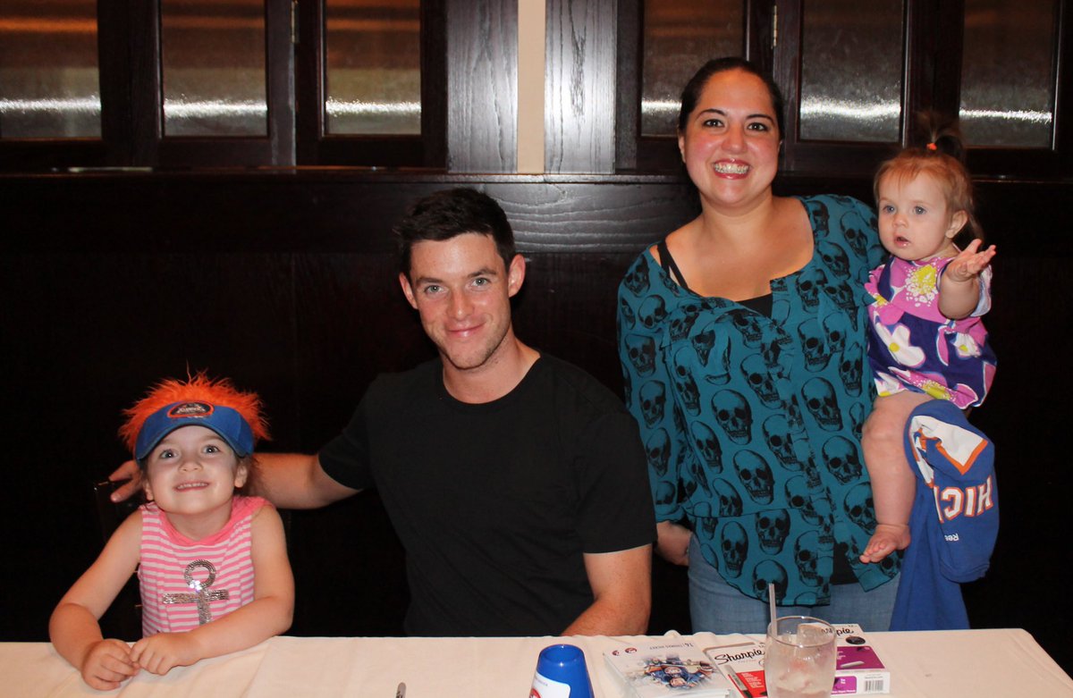 NYIslanders's tweet photo. What it's all about. π
Great time at Maggiano's Little Italy last night with @thomas_hickey14 in support of @MakeAWish! #IslesCommunity https://t.co/eTj7NCRGqB