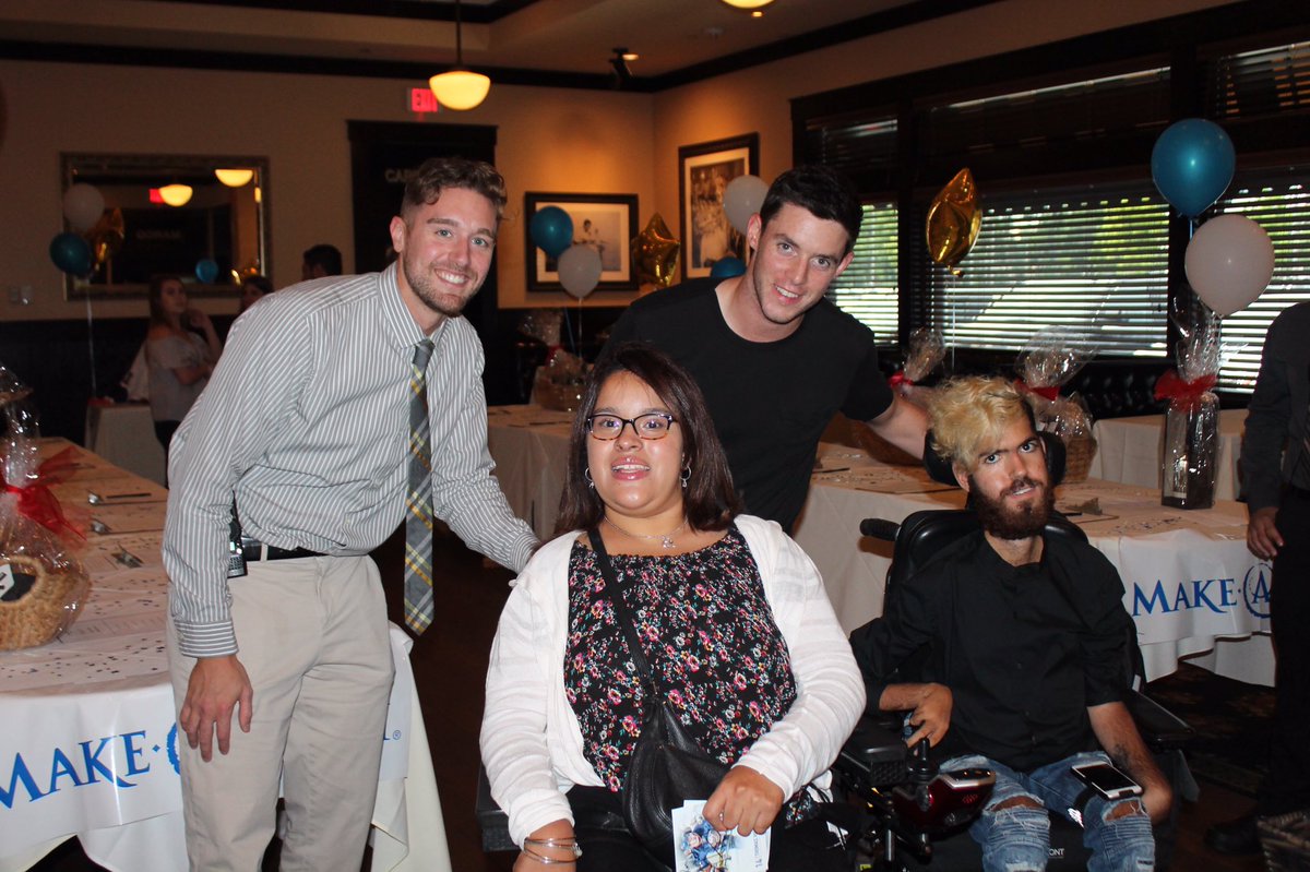 NYIslanders's tweet photo. What it's all about. π
Great time at Maggiano's Little Italy last night with @thomas_hickey14 in support of @MakeAWish! #IslesCommunity https://t.co/eTj7NCRGqB