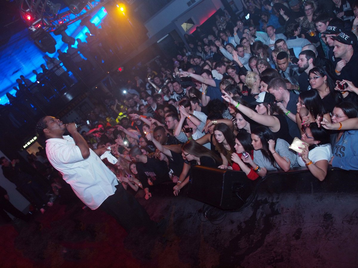 #TBT when we had a sold out show w/ Bone Thugs N Harmony @ The Palace w/ Underdog Productions. 
#SoldOut #Halifax #3RunEntertainment