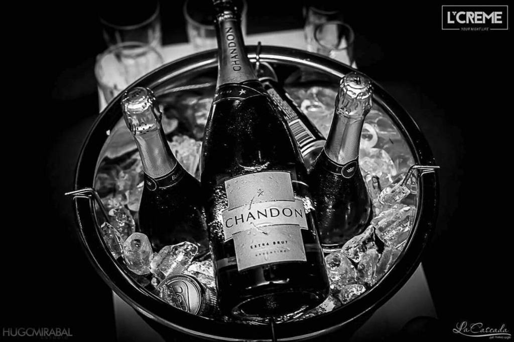 Shoko_Club's tweet photo. Ya reservaste tu mesa VIP L'Creme? https://t.co/iqFVoGC39J