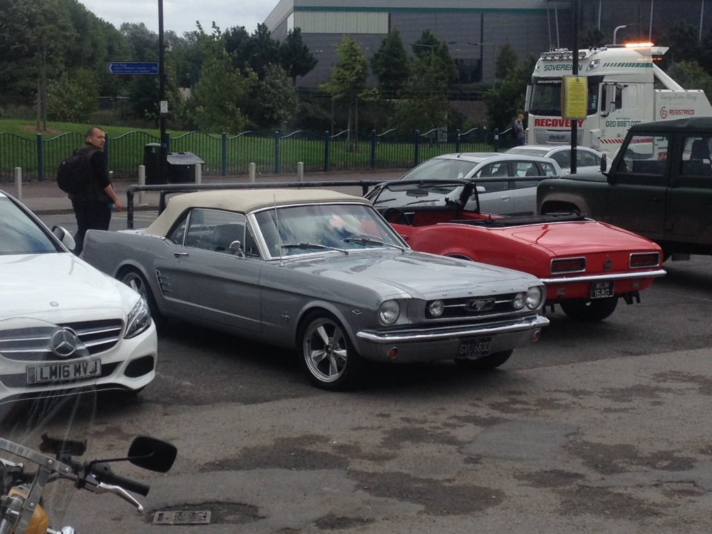 MariotheMini's tweet image. @MariotheMini here at @acecafelondon with @heroyoshimoto @TheFendek @Notrom_g great #classicmini venue and enjoying some great food