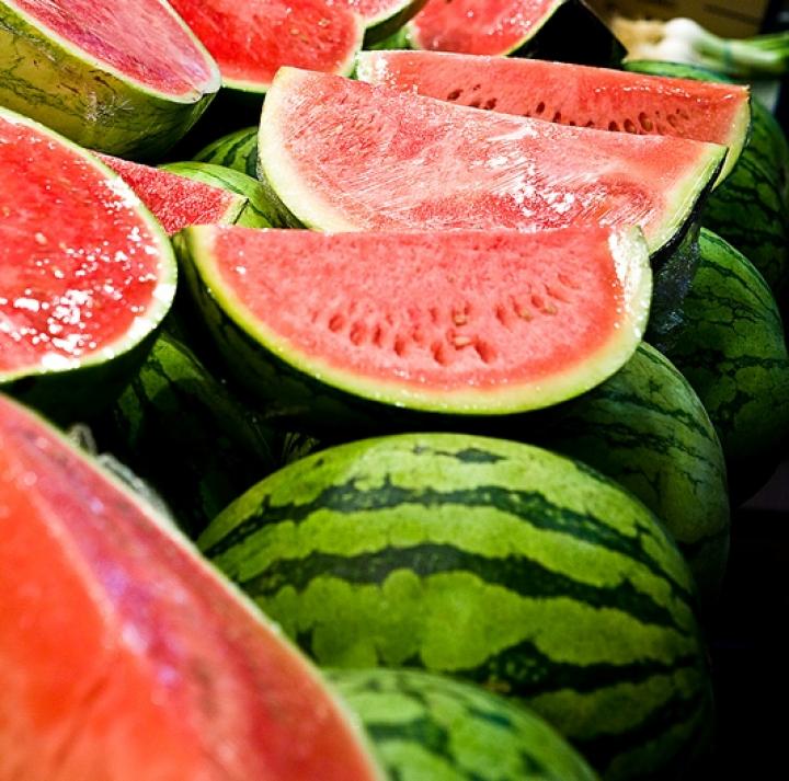 fastdnatesting's tweet image. Celebrate Water melon day with us... Just take bite :)

#NationalWatermelonDay