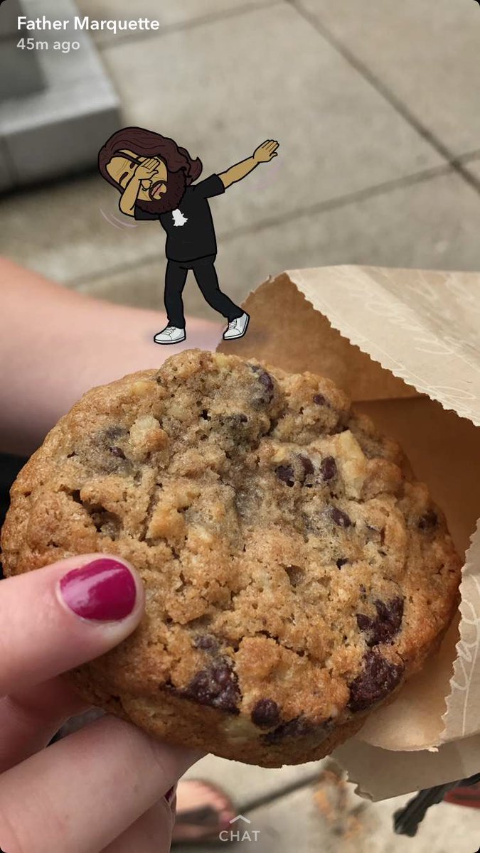FatherMarquette's tweet photo. All about that @MilwDowntown life. #MUExplore https://t.co/2noP88Wvs2