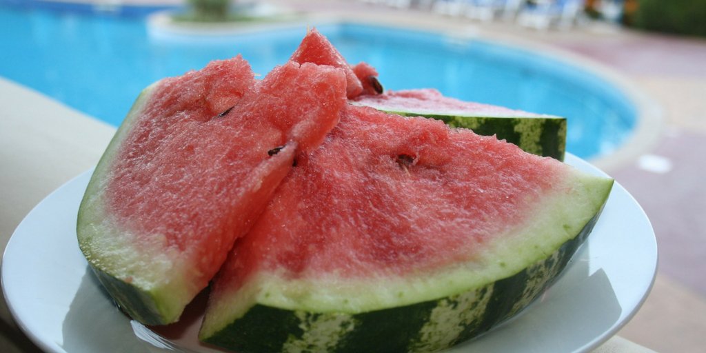 Enjoy the perfect poolside snack while celebrating #NationalWatermelonDay #lndont #pools