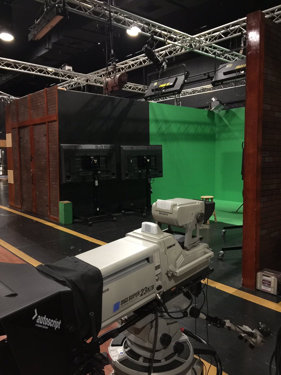 DoInkTweets's tweet photo. MT @BokSTEM: Want to learn about green screen, animation + drawing? Download @DoInkTweets apps. #BokSTEM #STEM lab https://t.co/JQK5xkO2nt