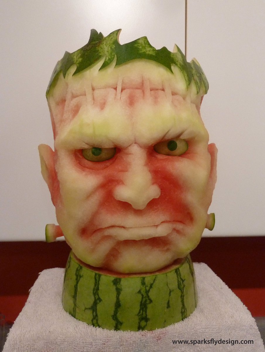 GhouliaChilds's tweet photo. FRANKENSTEIN'S MONSTER Watermelon to celebrate #NationalWatermelonDay! (*carving by Clive Cooper of Sparksfly Design) #GhastlyGastronomy https://t.co/x3ilmhqSx6