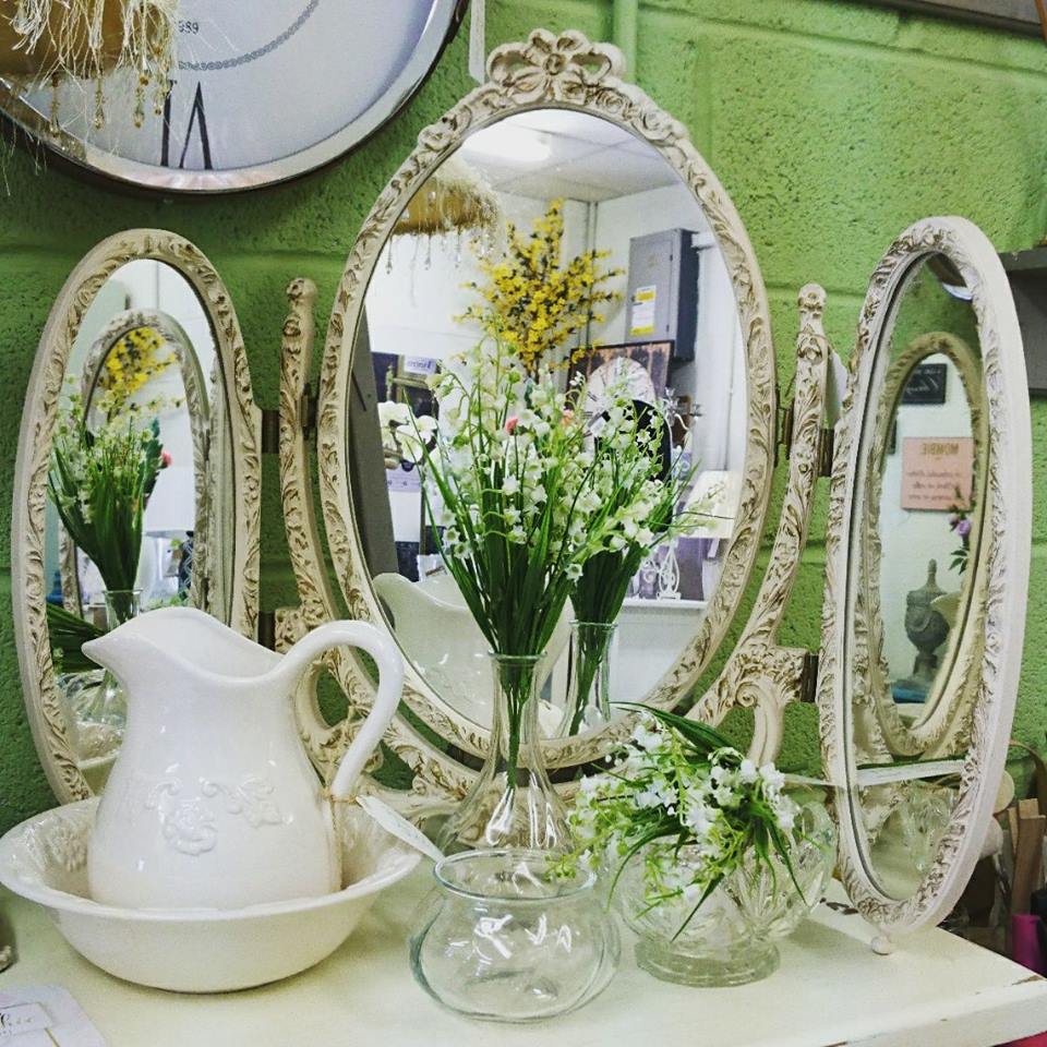 shelleschic's tweet image. #Vintage or #retro, quaint or modern, there's something for all tastes at Shelle's Chic! #Gifts #interiors #chalkpaint #shopping #nuneaton