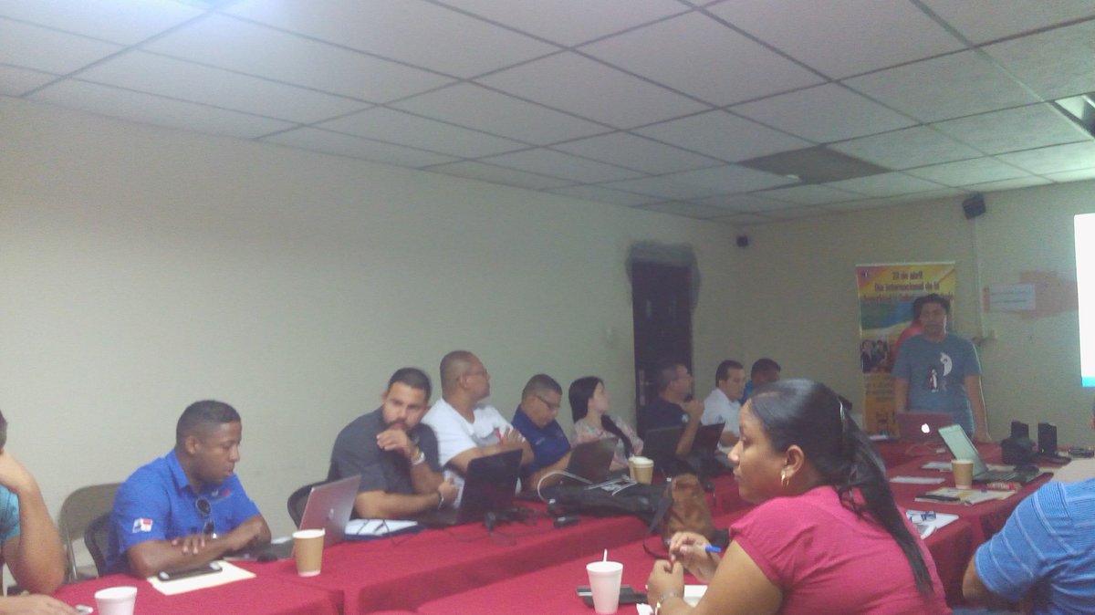 sitecmap's tweet photo. #SITECMAP en seminario sobre Comunicación Sindical #Comunicación #Sindicatos #ITF  #Panama #AviacionPanama #SNTT #SIELAS #UNPAC #SIPANAB https://t.co/arKv1J6LUC