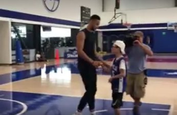 Ben Simmons meets local 12-year-old with Cerebral Palsy. bit.ly/2v2ueaS