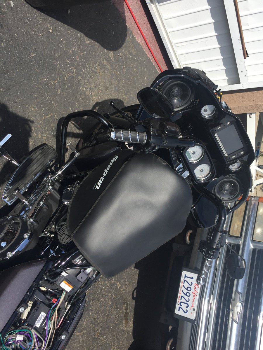 AlnEdsTO's tweet photo. We now have the #Technoresearch Harley Davidson tuning module...... We can now serve all your Harley Audio Needs!! https://t.co/ZVruysThQ0